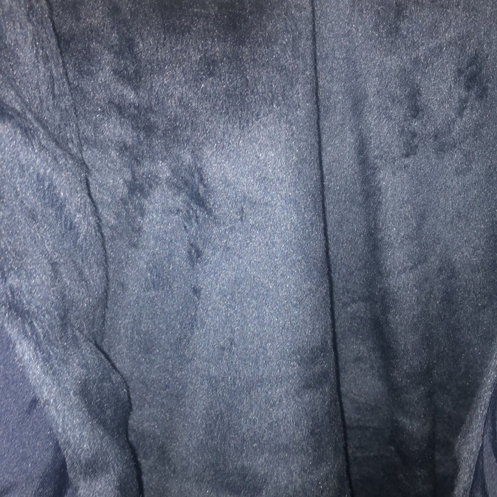 Tommy Hilfiger so soft inside 🥰 pinstripes on pockets Arm with logo! NEVER WORN - Picture 7 of 10